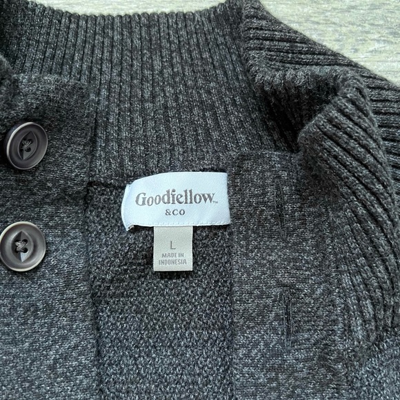 Goodfellow Cardigan with Pockets - Picture 2 of 8